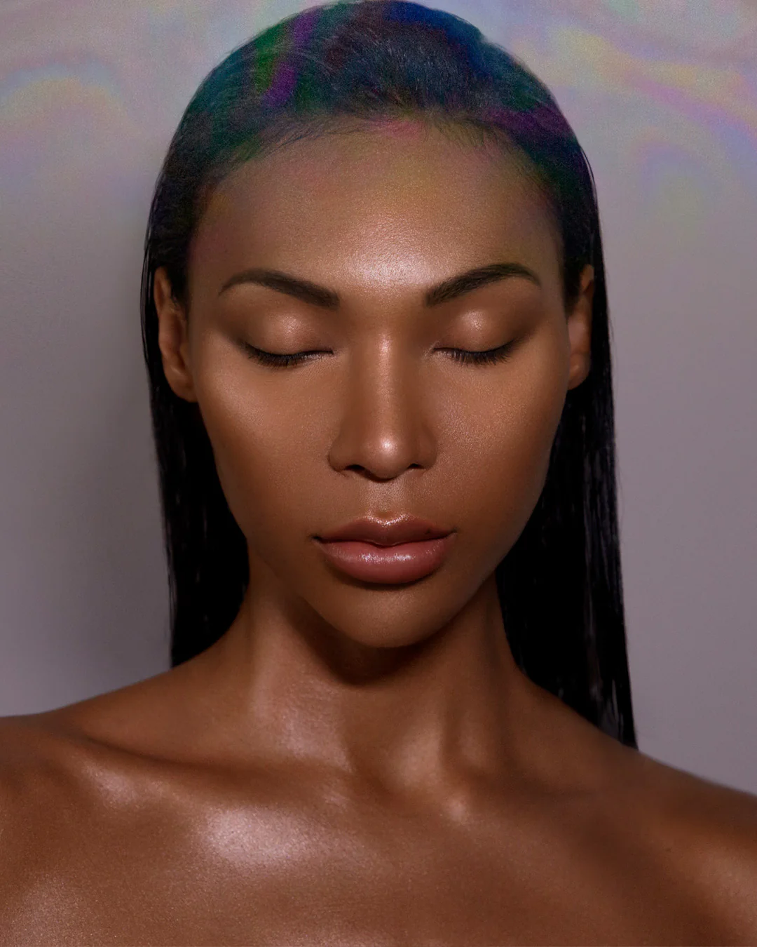 Creature of Light Full-Face Serum Illuminator: Glowing Creature - Image 7