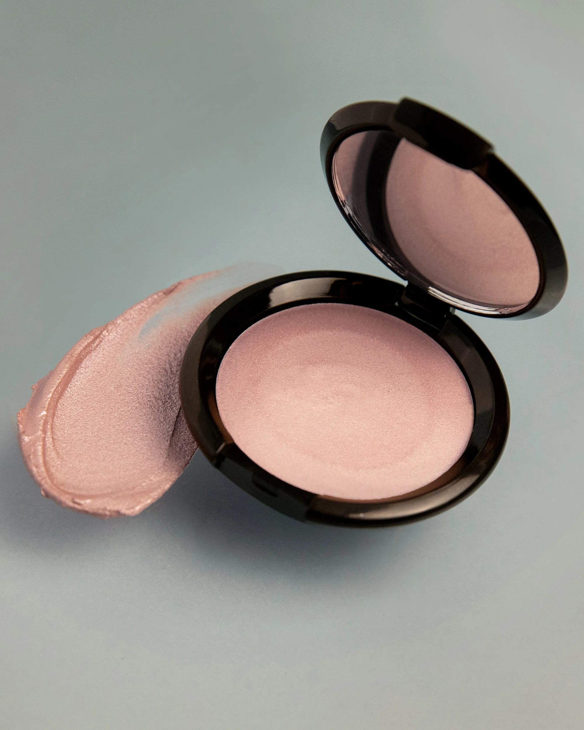 Rare Light Crème Luminizer: Aurora - Image 4