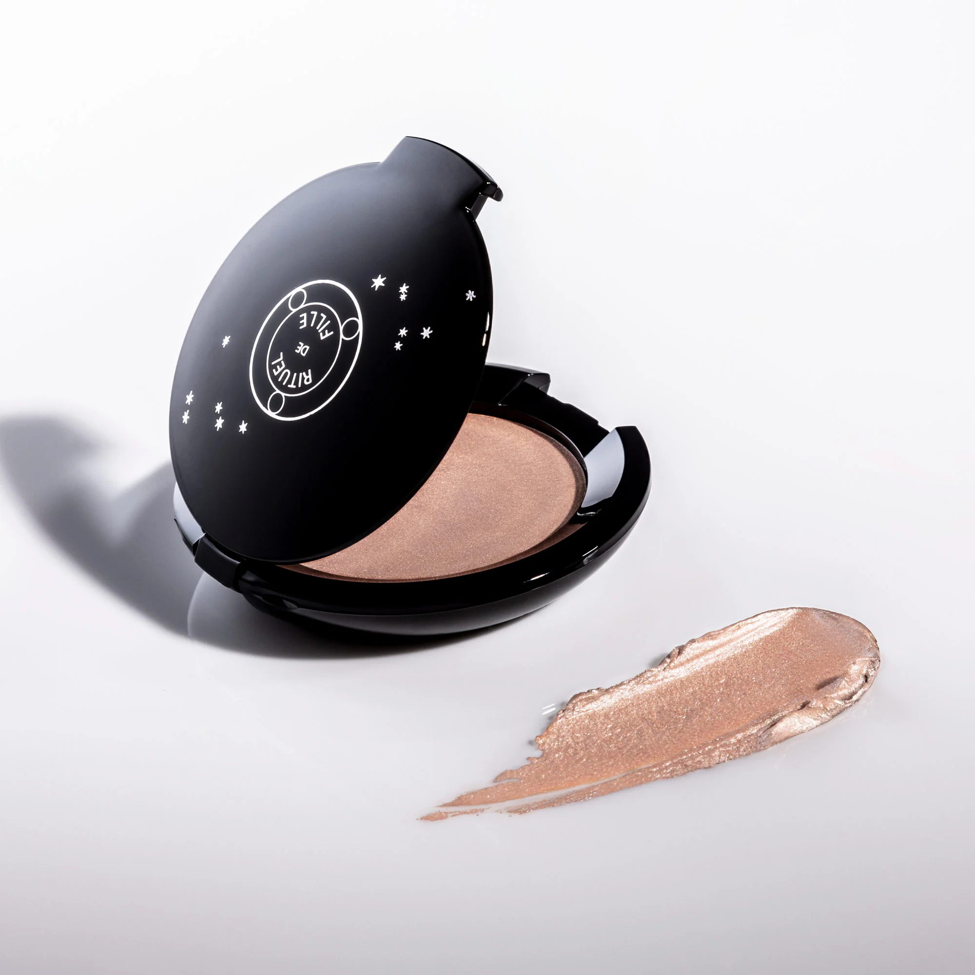 Rare Light Crème Luminizer: Solar Flare - Image 14