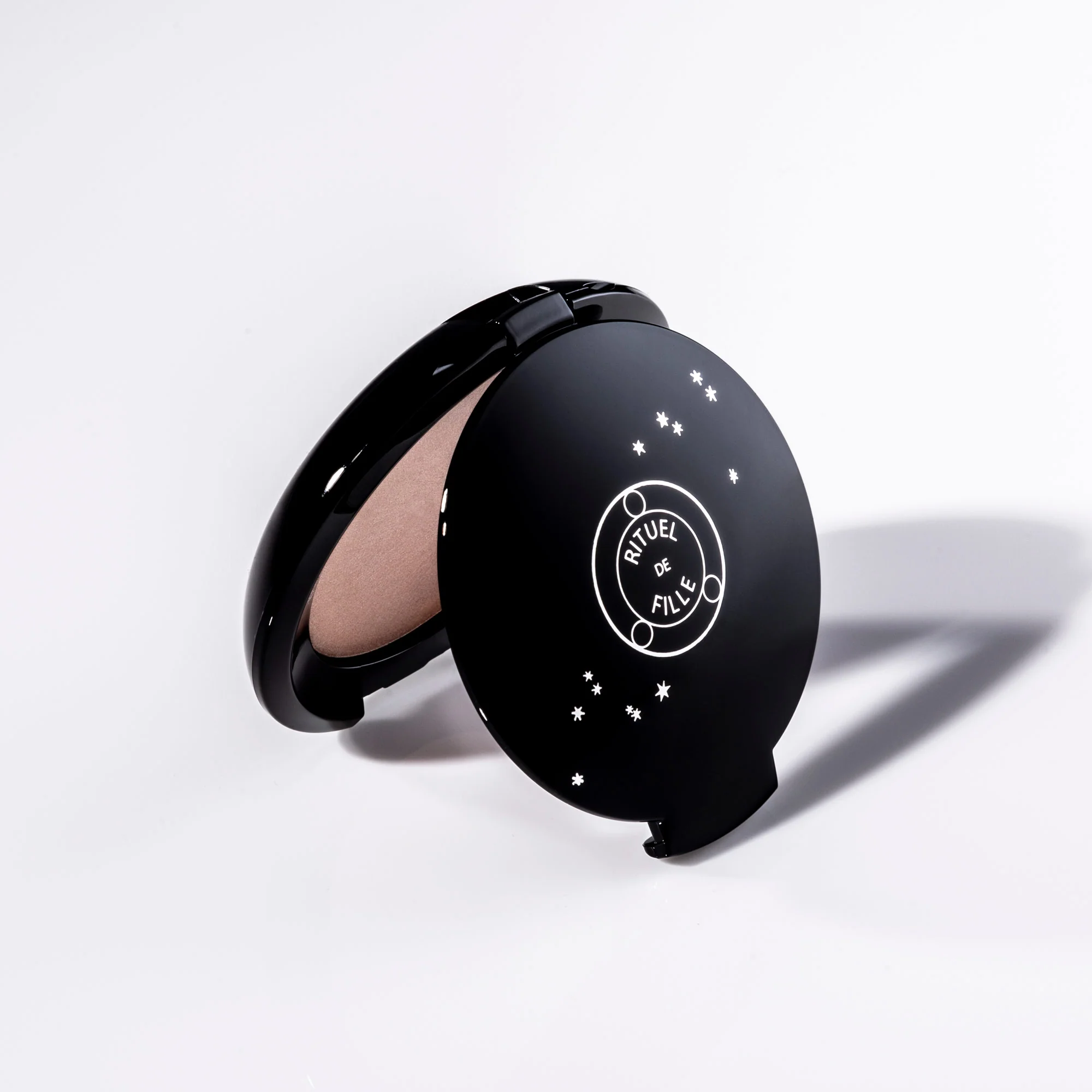 Rare Light Crème Luminizer: Solar Flare - Image 15