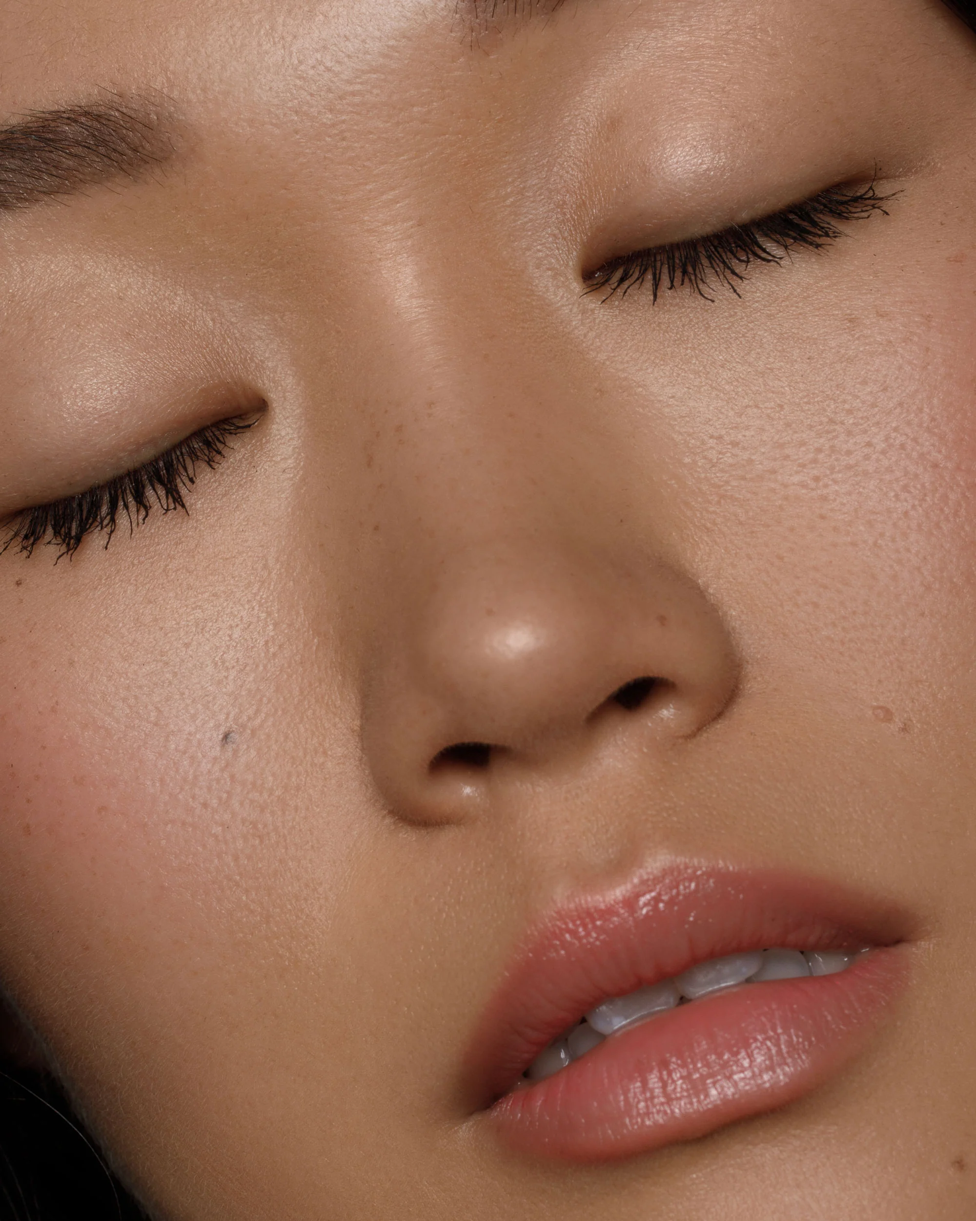 Soft Sorcery Weightless Serum Concealer - Image 39