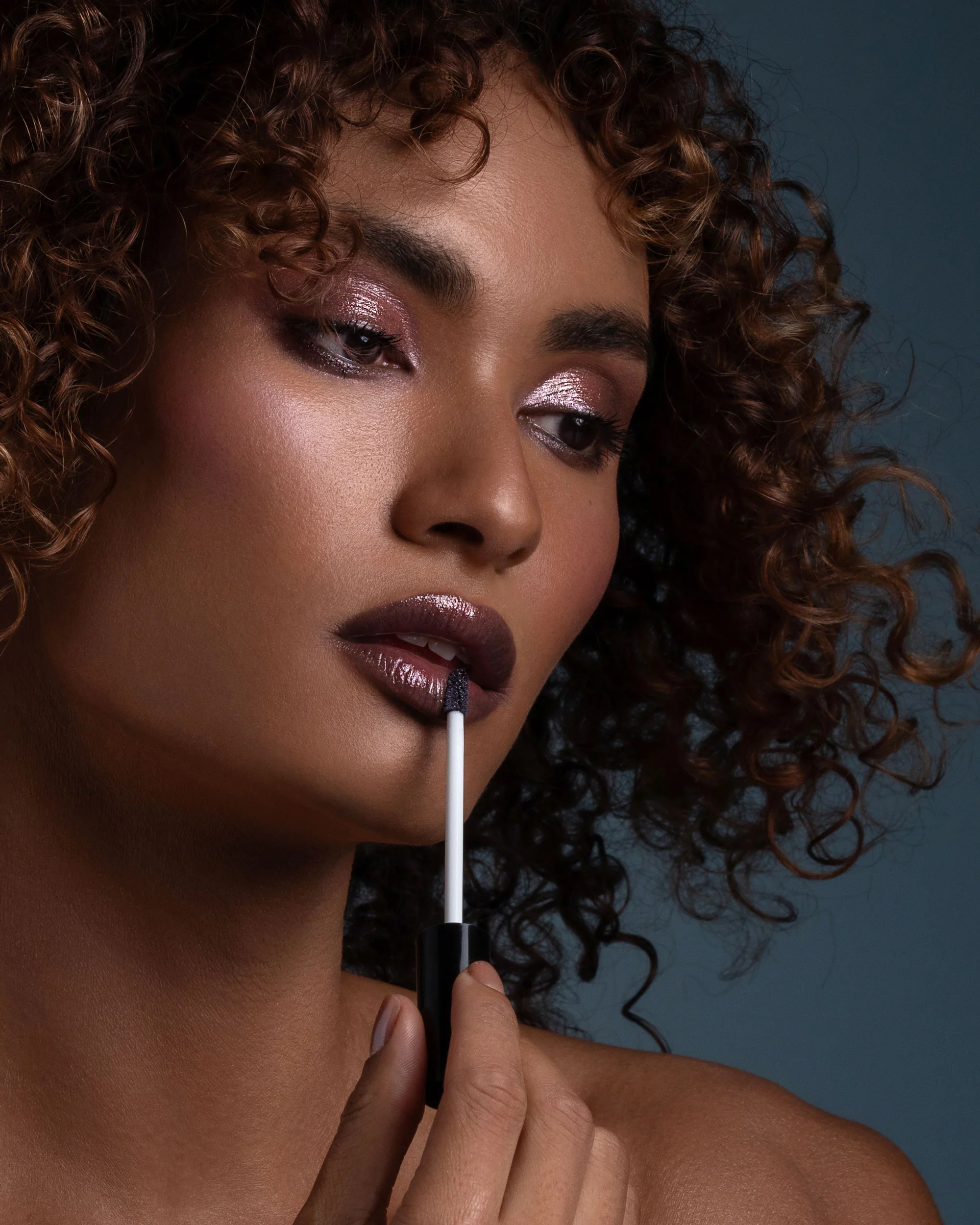 Thorn Bite Peptide Plump Crème Lip Oil: Night Thorn - Image 6